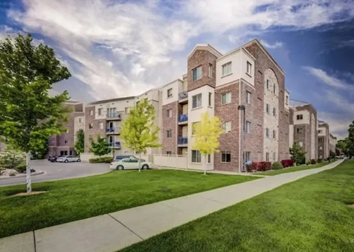 Downtown Condo Near Convention Center