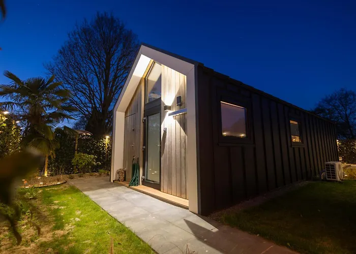 Tiny Wellness House In Heinkenszand With A Private Sauna, Hottub, Garden, Airco, Free Wifi, Boutique Design And A Luxury Wellness Experience
