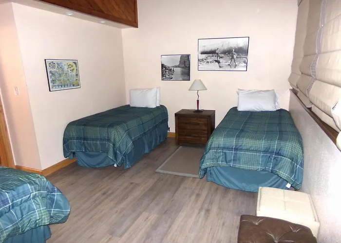 Buffalo Ridge 2 Bedrooms 1 Loft Brbf