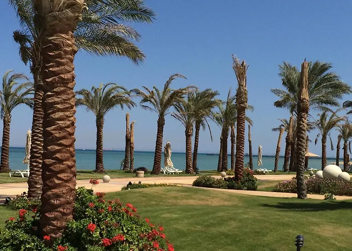 La Vista 5 Beachfront 265M Luxury Villa