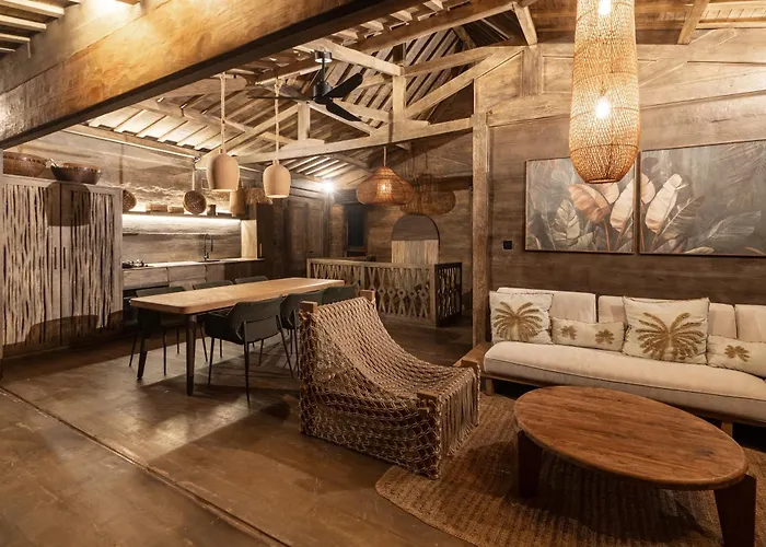 Sunset Beach Wood Villa By Alfred In Bali