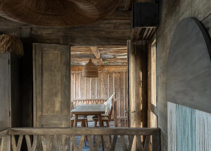 Sunset Beach Wood Villa By Alfred In Bali