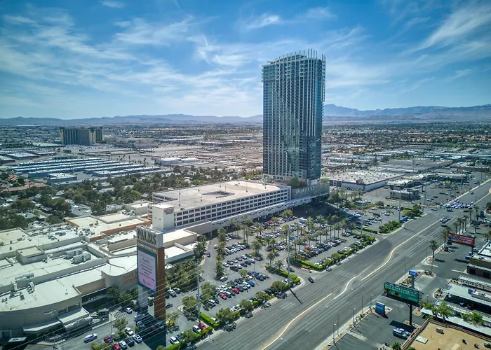 Vacation rental: Palms Place Condo Hotel & Casino