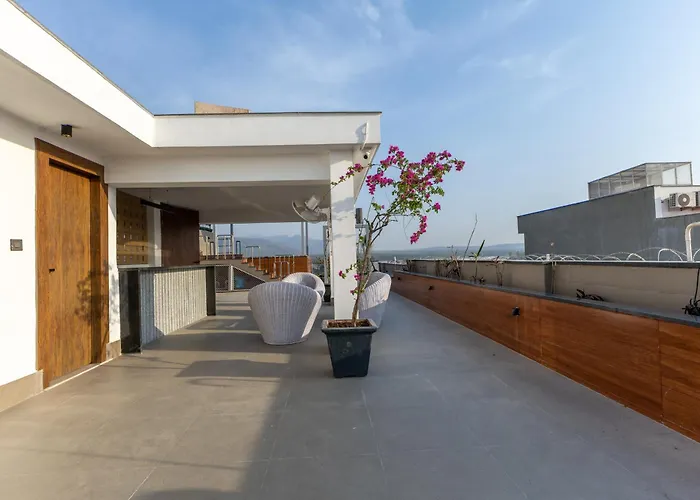 Heartland- Ganga Villa With Jacuzzi And Private Lift