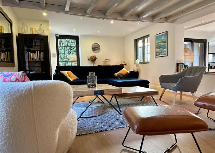 1H10 De Paris, Maison De Campagne Avec Piscine Chauffee Et Jacuzzi