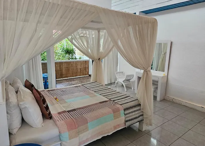 Villa Waru
