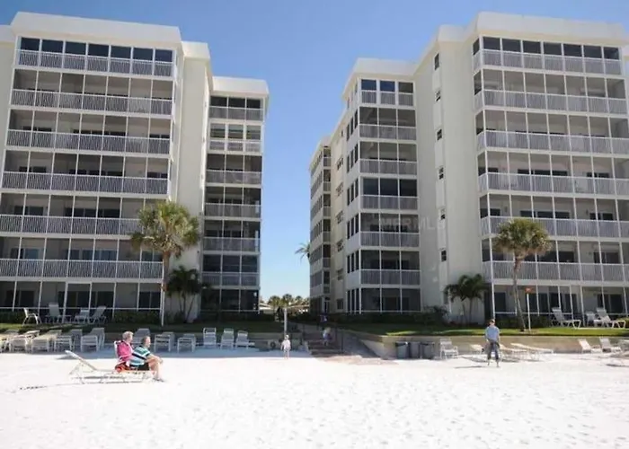 Crescent Arms Condominiums