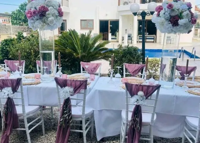 Larnaca Mansion Ideal For 3 Families Or More