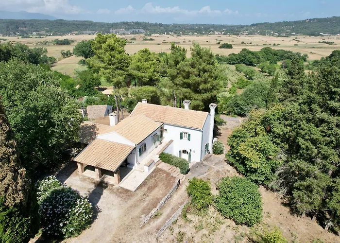 Charming Villa For Nature Lovers In Theotoky Estate Vineyard And Olive Mill