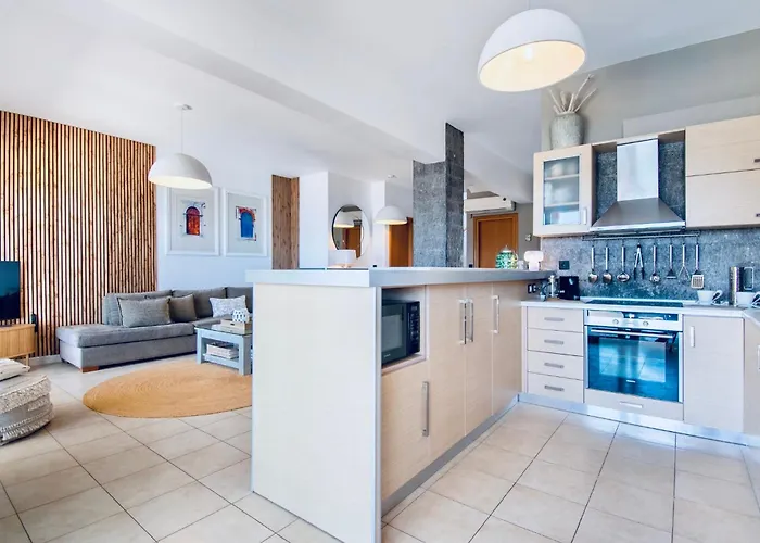 Villa Lindos Kalliopi On Rhodes Ama 0 0 0 0 3 6 6 0 4 0 3
