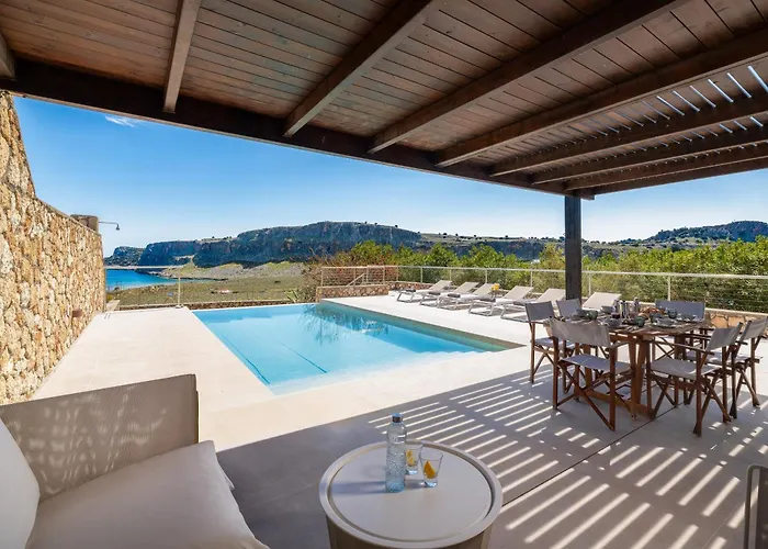 Villa Mare di Levante with Private Pool
