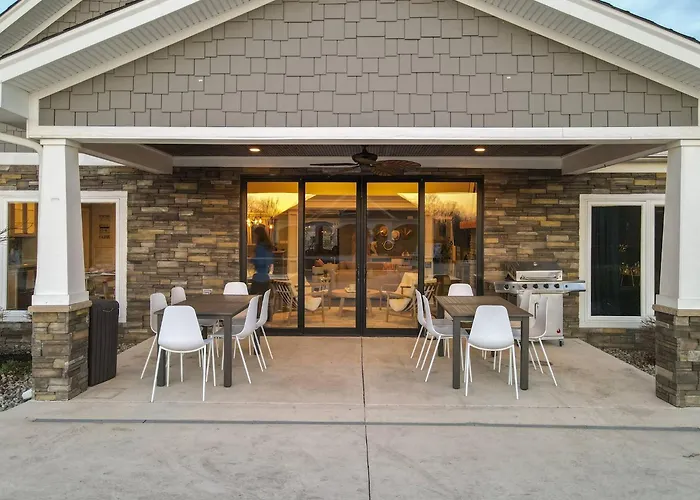 The Bluegrass Grand Estate: Bourbon Trail Luxury
