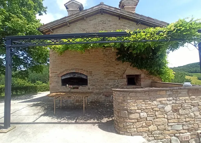 Ca' Gulino - Urbino - Villa con Minipiscina in Borgo Antico