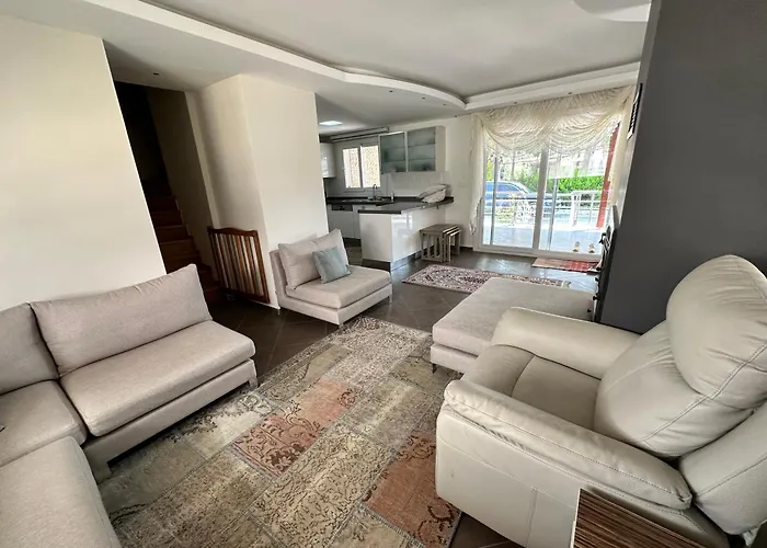 Nefiss Avm Ve Denize Yakin Villa