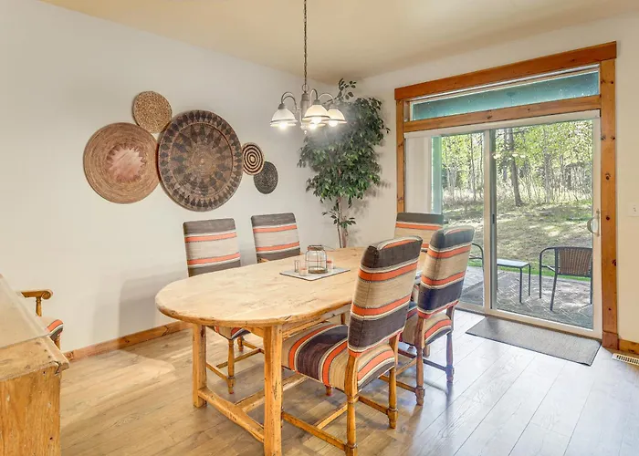 1 Mi To Ponderosa State Park: Condo W/ Pool Access