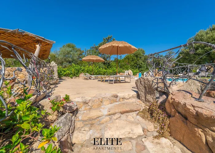 Luxury Oasis Apt Pool & Jacuzzi