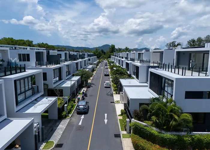 Modern Minimalist Style Luxury Villa With Private Pool Located In A High-End Resort Area Adjacent To Laguna Park Golf Course