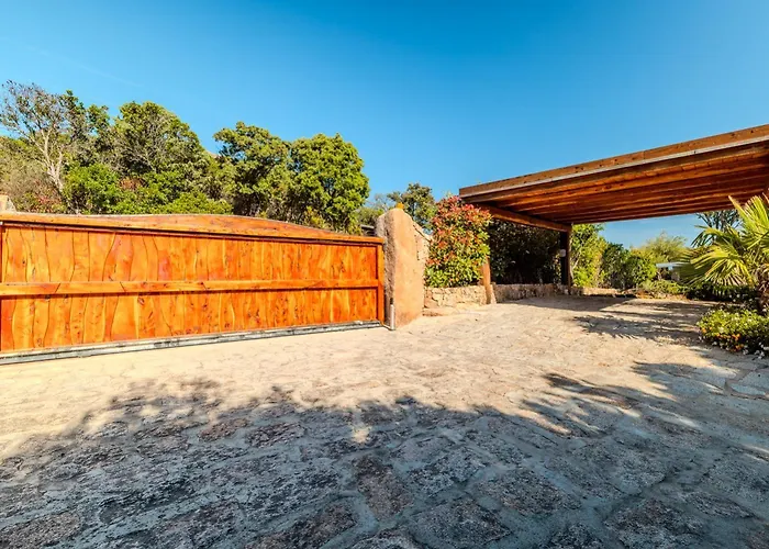 VILLA AMIRA Porto Cervo con vista Mozzafiato sul Mare,Piscina Privata,WELLNESS&SPA