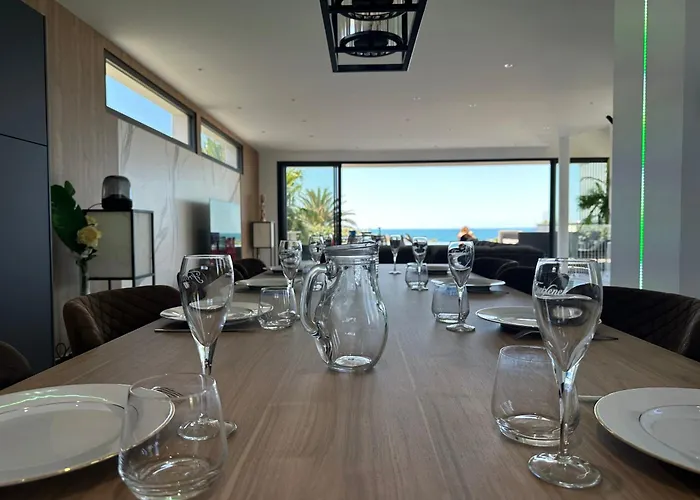 Villa Carrare - Bien d'exception face à la mer