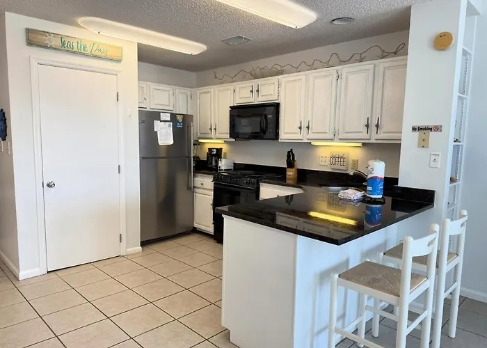 J-5, Sully And The Seagull- 1 Bedroom Townhome-Community Pool