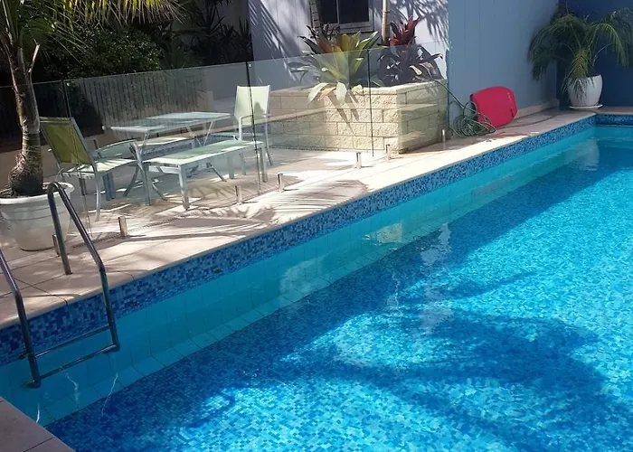 Beach-Side Cottage With The Pool North Maroubra Close To Coogee