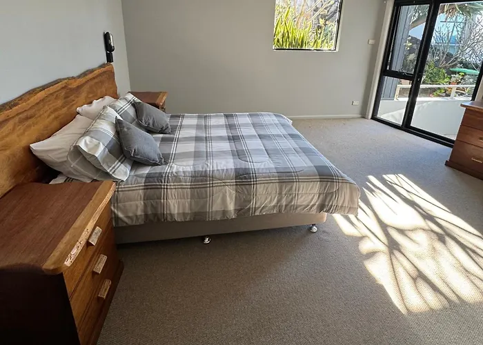 Ocean view home South Coogee