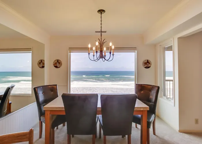 Lincoln City Vacation Rental W/ Pool & Ocean Views