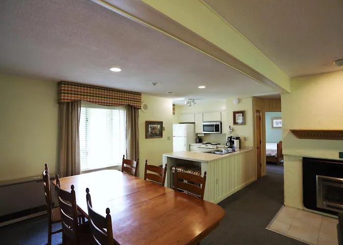 Inns Of Waterville Valley 201 Two Bedroom Unit At Inns Of Waterville Valley