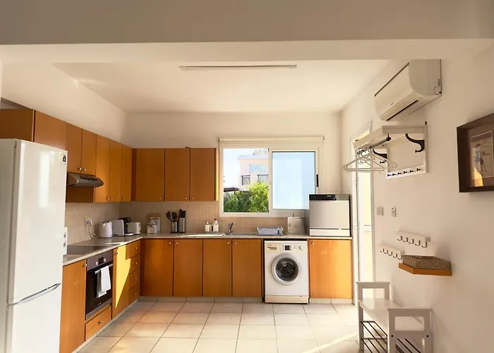 3 Bedroom Villa With Pool 5 Minutes To The Center Of Paphos