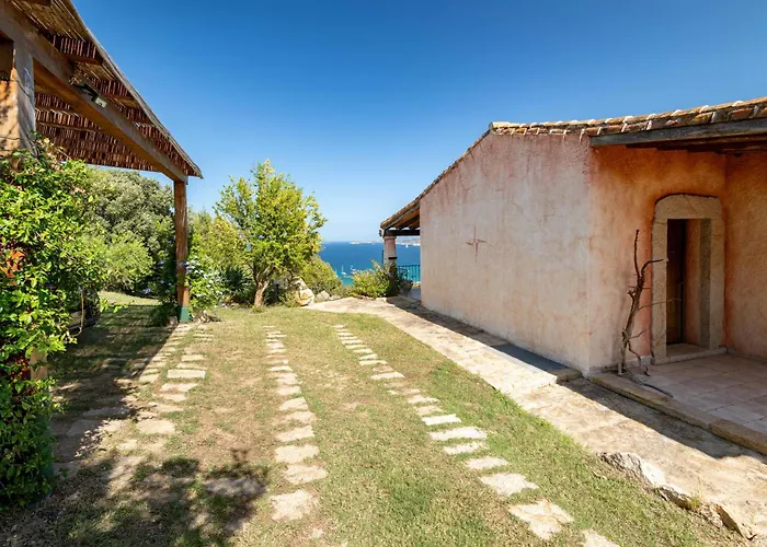 Villa con Piscina Privata vista 180 gradi sul mare