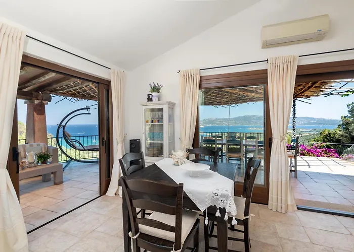 Villa con Piscina Privata vista 180 gradi sul mare