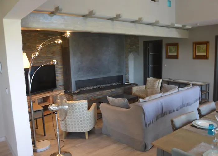 Belle Maison Avec Piscine Dans Les Hauteurs A Saint Raphael