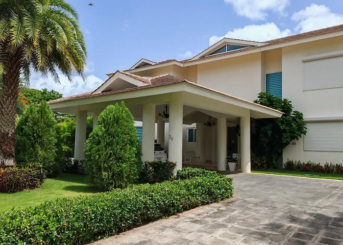Casa De Campo Luxury Villa With Private Pool & Jacuzzi, Near Beach, Marina, Golf, Restaurants & Altos De Chavon