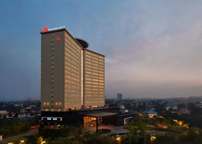 5 star hotels Kochi Marriott