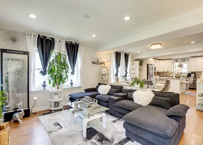 Newly Remodeled! Luxe Gem - 3 Mi To Johns Hopkins