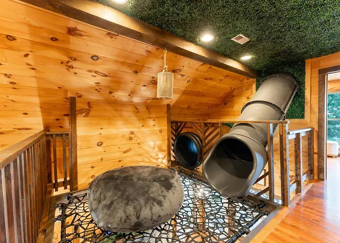 Big Time Hill Cabin With An Indoor Pool Hot Tub & Great Views