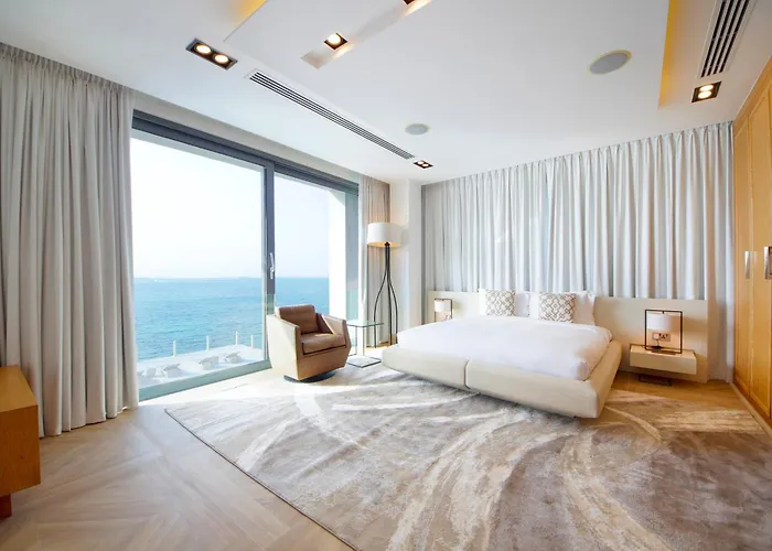 Luxurious Overwater Villa Escape On Nurai Island