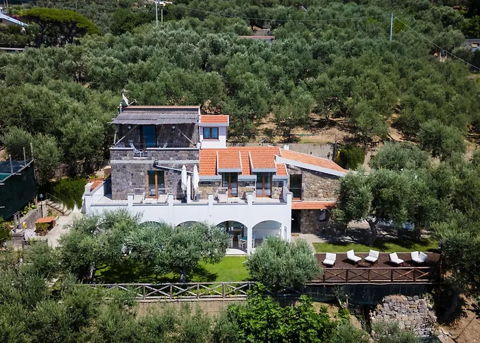 Hotel: Casa Clementina Marciano