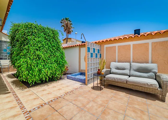 Angel'S Poolside Villa