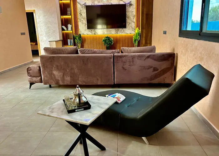 Villa Berkane Piscine Privée, Jacuzzi&Villa Entière Sans Vis-à-Vis