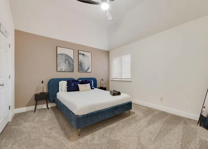 Luxury 6Br Retreat Pool Hot Tub Cinema & Game Room