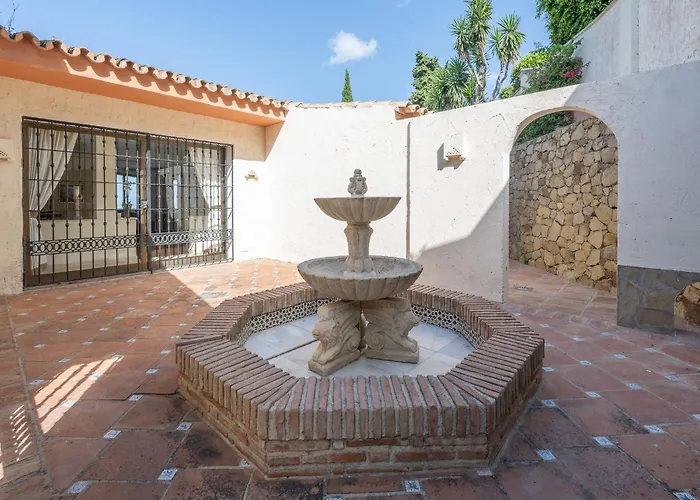 Grand Villa With Amazing Golf & Sea View Marbella