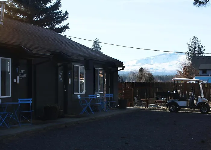 Left Coast Lodge - Pet Friendly