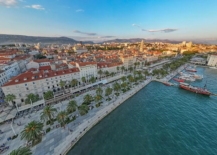 Split Allure Apartments
