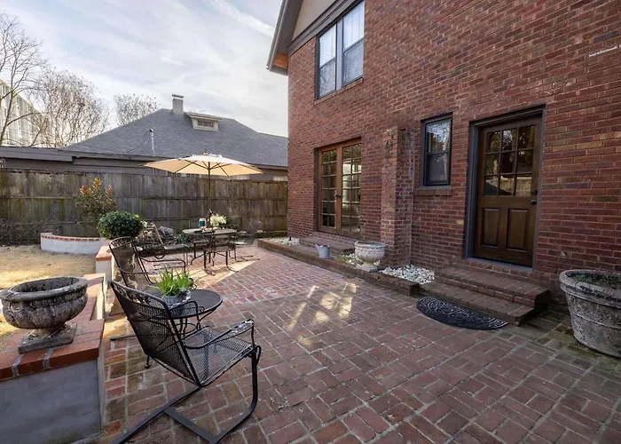 Historic Tudor Home, Heated Pool