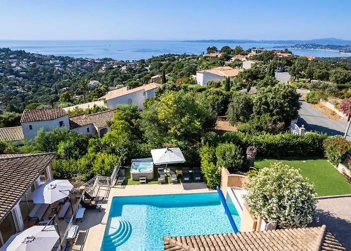 Villas Raphael