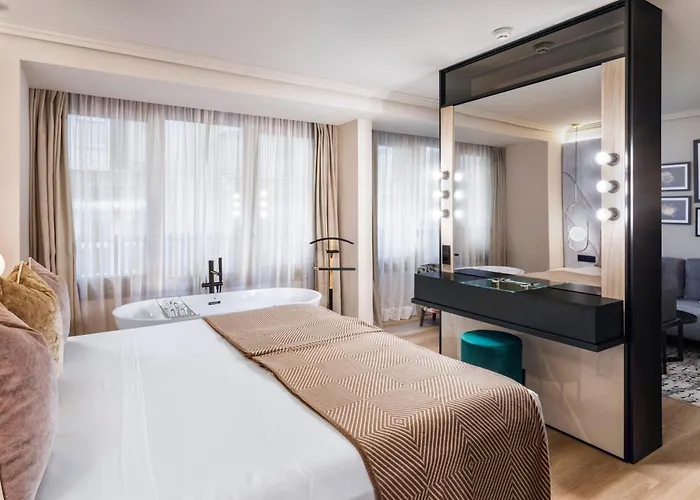 Nivia Born Boutique Hotel
