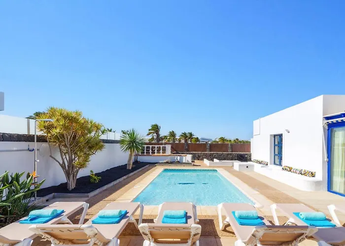 Villa Castillo Del Aguila By Villa Plus