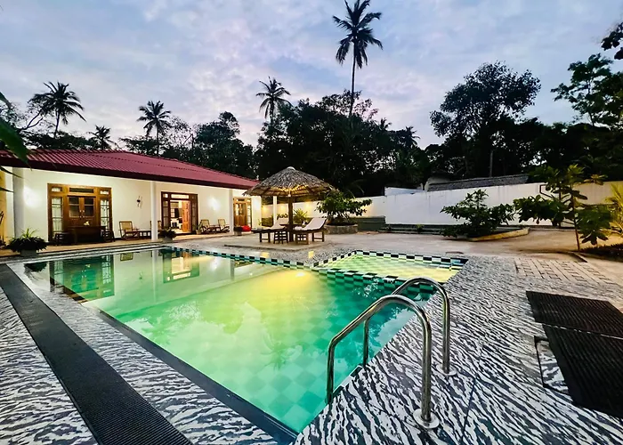 Shanthi Villa
