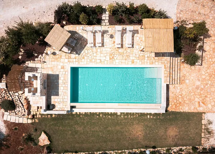 Helloapulia Locorotondo - Trullo Dei Quattro Venti, Infinity Pool, 5 Min Drive From Old Town